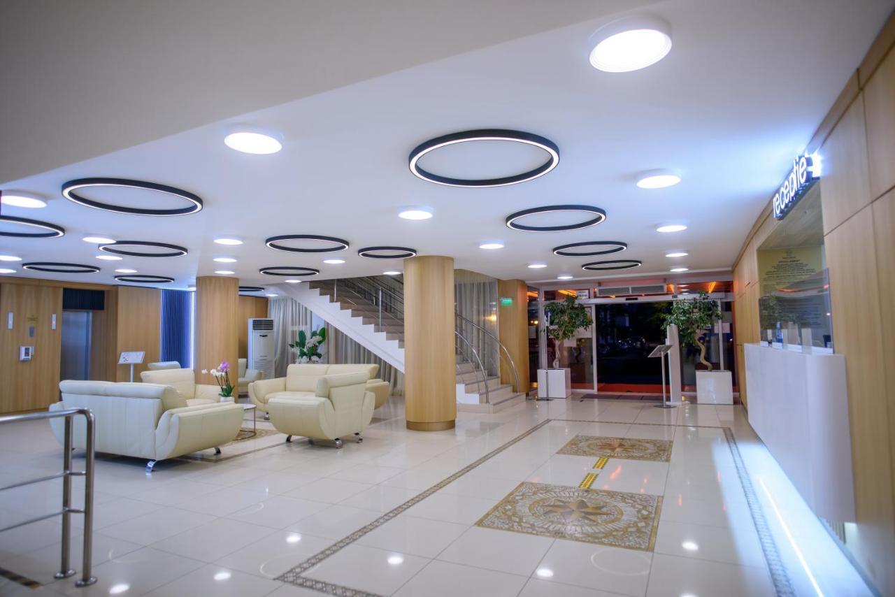 Hotel Tomis Mamaia Esterno foto