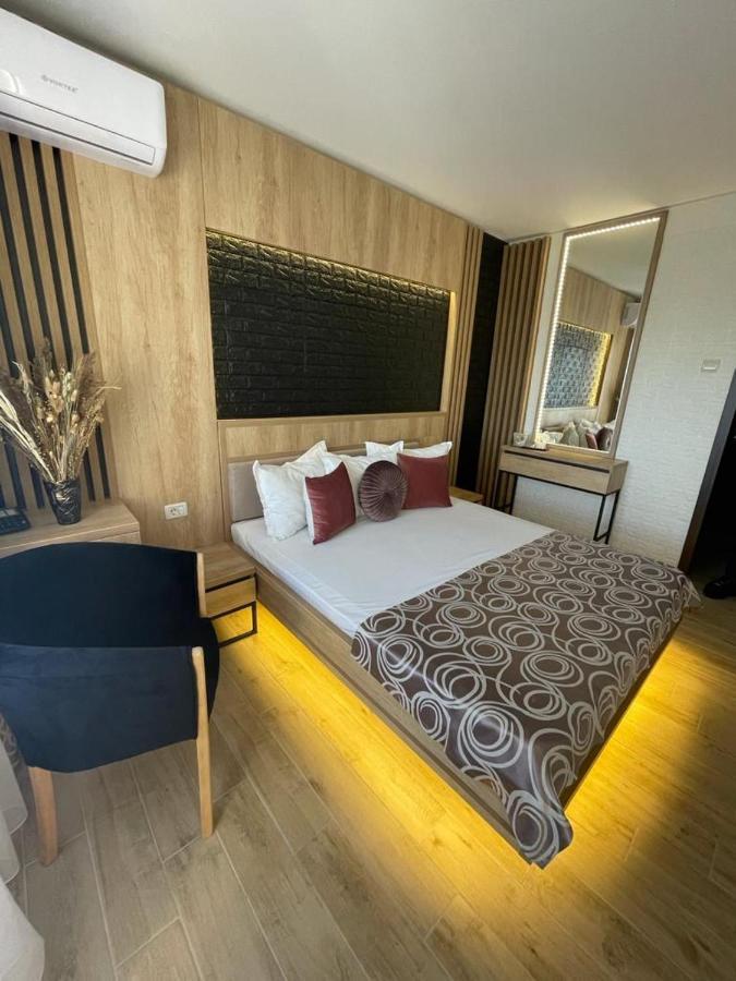 Hotel Tomis Mamaia Esterno foto