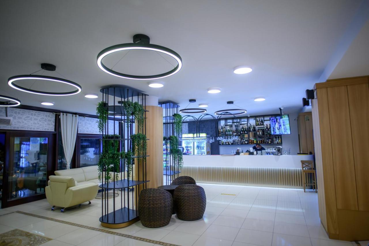 Hotel Tomis Mamaia Esterno foto